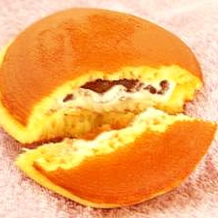 生どら焼き(生クリームと小豆あん)